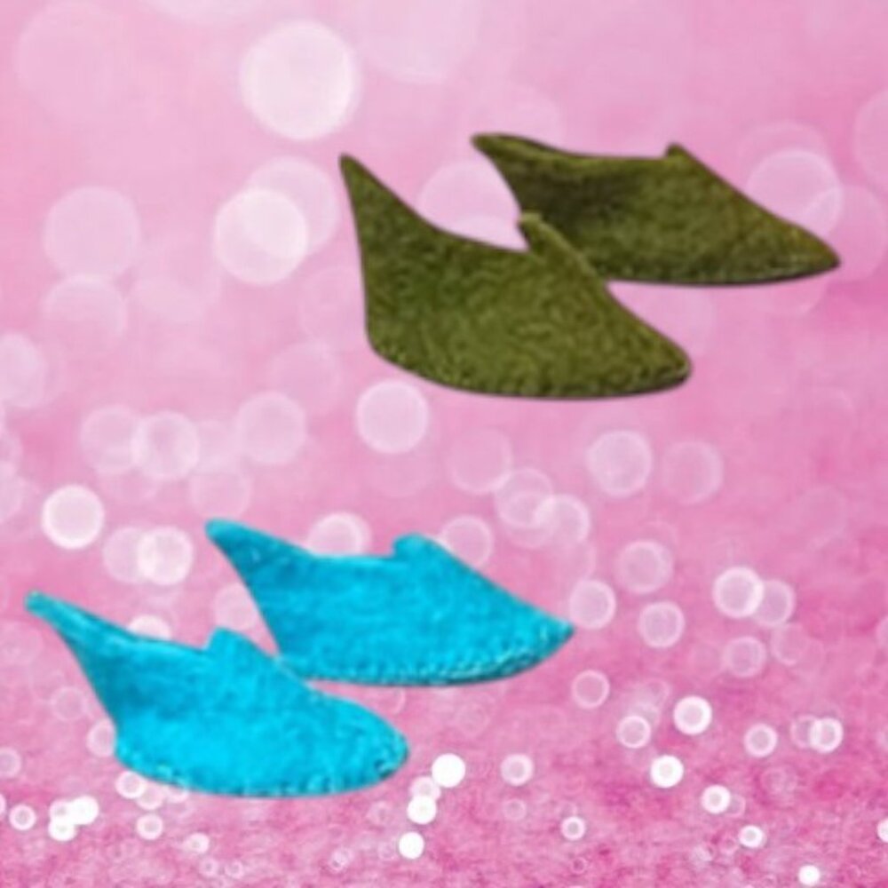 1960s Barbie 2 Felt Slipper Shoes Set  (Light Blue & Green)